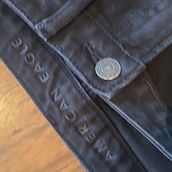 American Eagle mom straight black jeans size 6. - Picture 4 of 6